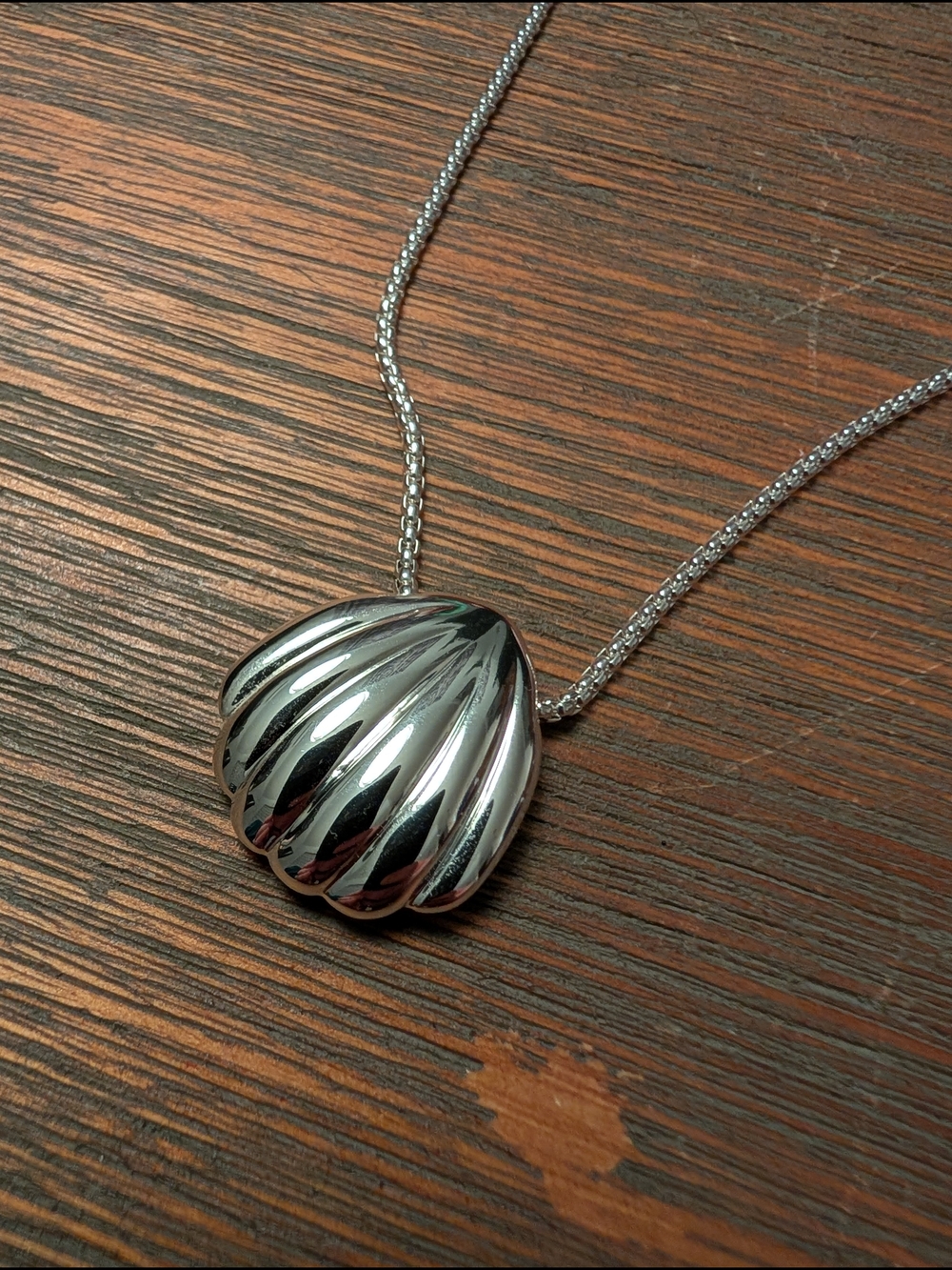 RW&CO. Polished Silver Shell Pendant Necklace